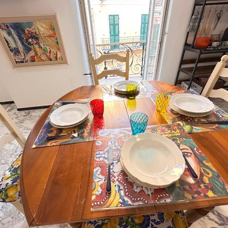 SANREMO Mare e Relax - Affittasi Alloggio della Piazza con Aria condizionata, Balcone e ampia disponibilità di parcheggi liberi - Appartamento con 2 Camere da Letto e Terrazza - 2
