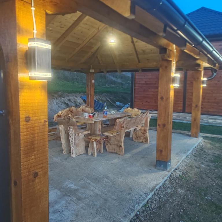 Kucica od drveta 1 - Two-Bedroom House - 23