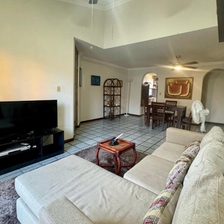 Acogedor departamento cerca de la playa - Two-Bedroom Apartment - 2