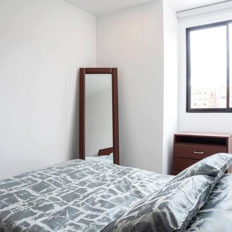 2BD Near Country Club & Unicentro Condo 45 - Apartamento de 2 dormitorios - 24