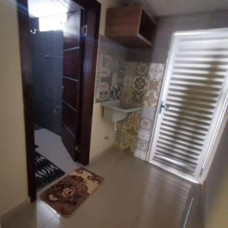Cálida CASA para GRUPOS en Ciudad del Este a Pasos del Estadio 3 de Febrero - Five-Bedroom House - 9