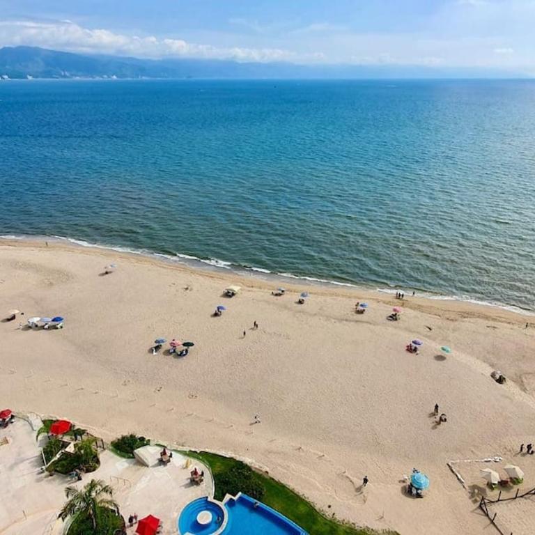 Spectacular Beach Condo in Grand Venetian Puerto Vallarta - Apartamento - 2