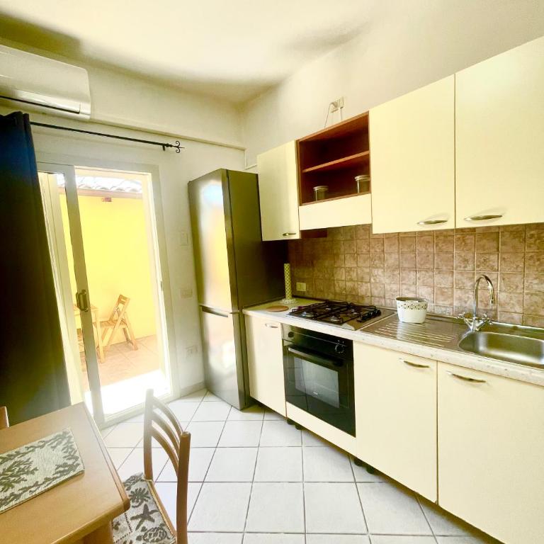 Prima Spiaggia Apartments - Casa con 1 Camera da Letto - 7