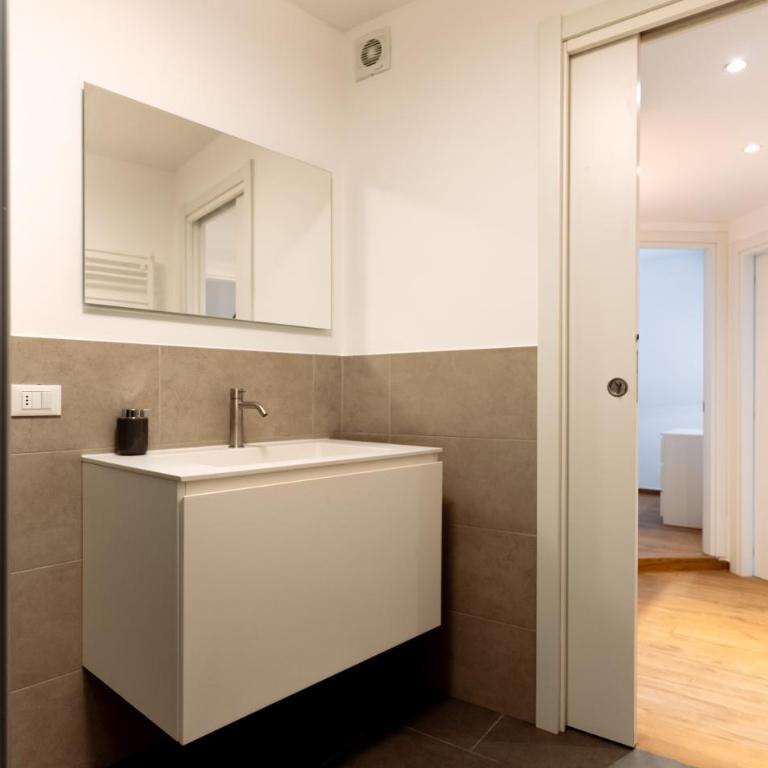 Exclusive apartment - Magritte Style - Appartamento con 2 Camere da Letto - 20