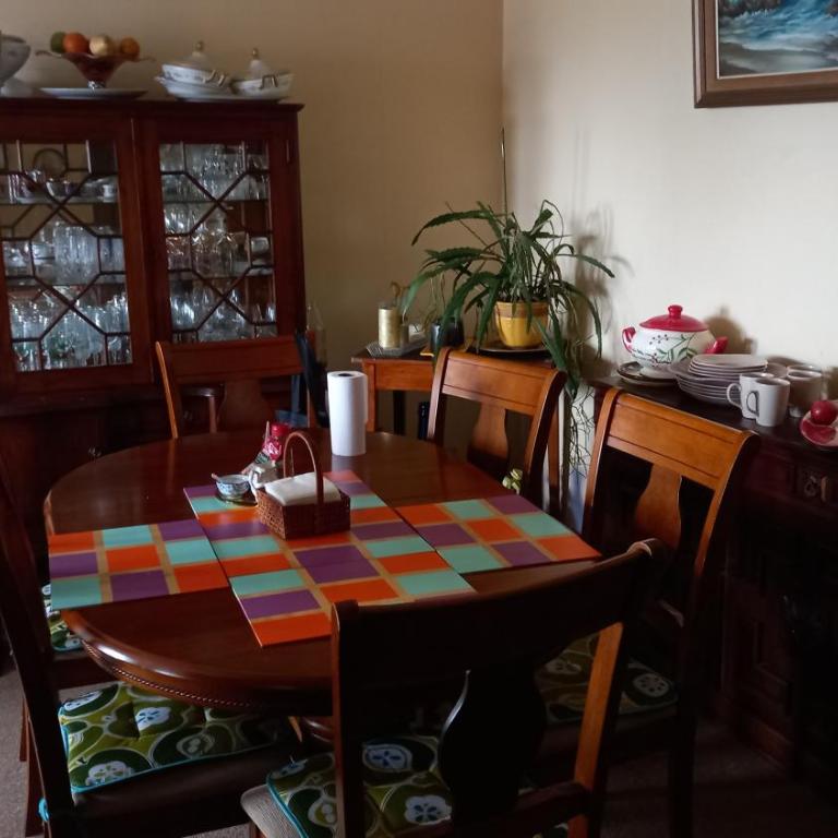 Maya - Single Room with Private Bathroom - 2