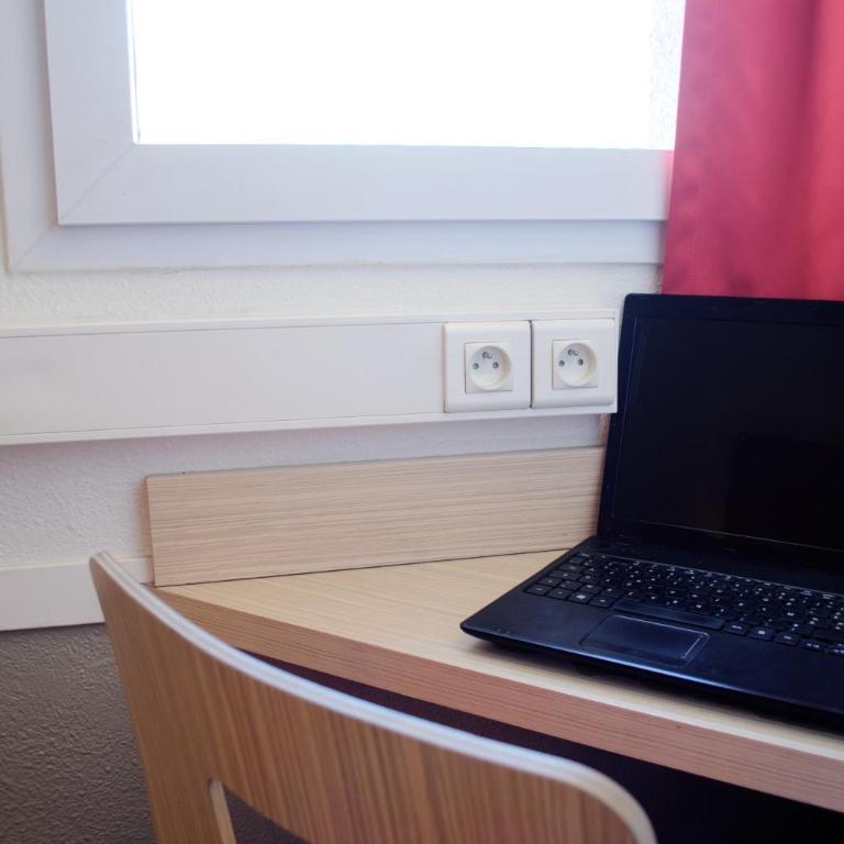 HECO Calais Centre-Gare - Chambre Triple - 5