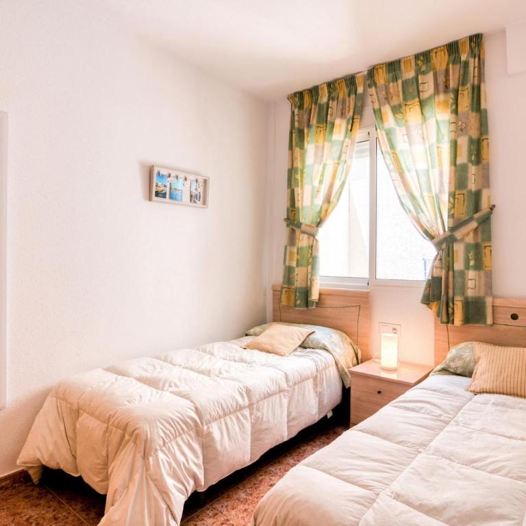 Gorgeous Apartment In Santa Pola With Wifi - Apartamento de 2 dormitorios - 9