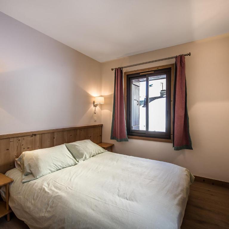 Appartement 3 chambres avec terrasse au cœur de Megève - FR-1-453-316 - Apartment - 2