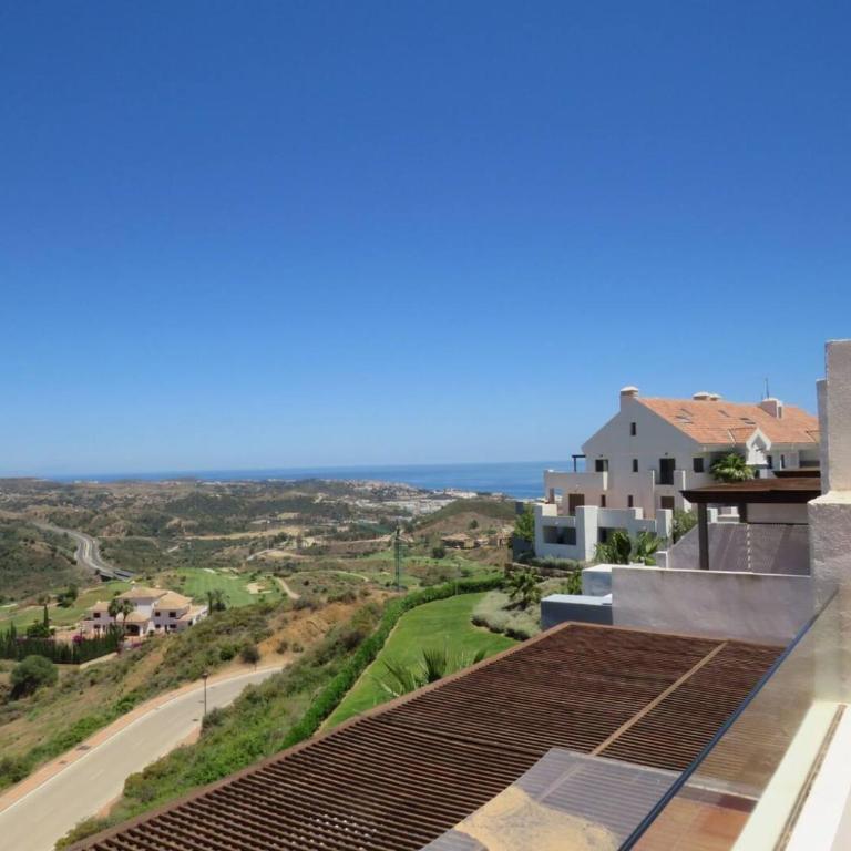 Magnificent Casa Cerro Colorado - Two-Bedroom Deluxe Apartment with Balcony - 13