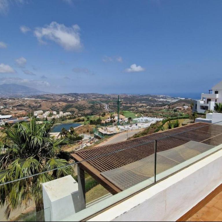 Magnificent Casa Cerro Colorado - Two-Bedroom Deluxe Apartment with Balcony - 17
