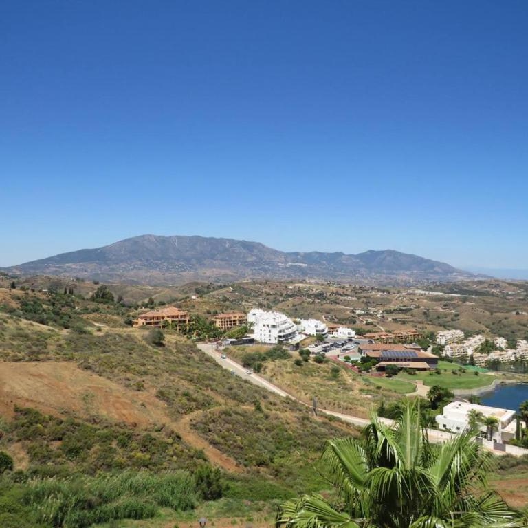 Magnificent Casa Cerro Colorado - Two-Bedroom Deluxe Apartment with Balcony - 29