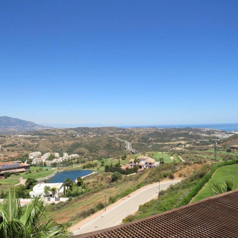 Magnificent Casa Cerro Colorado - Two-Bedroom Deluxe Apartment with Balcony - 31