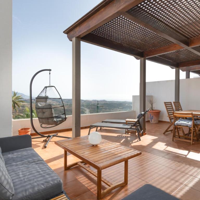 Magnificent Casa Cerro Colorado - Two-Bedroom Deluxe Apartment with Balcony - 9