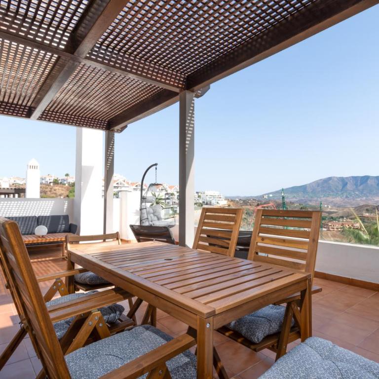 Magnificent Casa Cerro Colorado - Two-Bedroom Deluxe Apartment with Balcony - 3