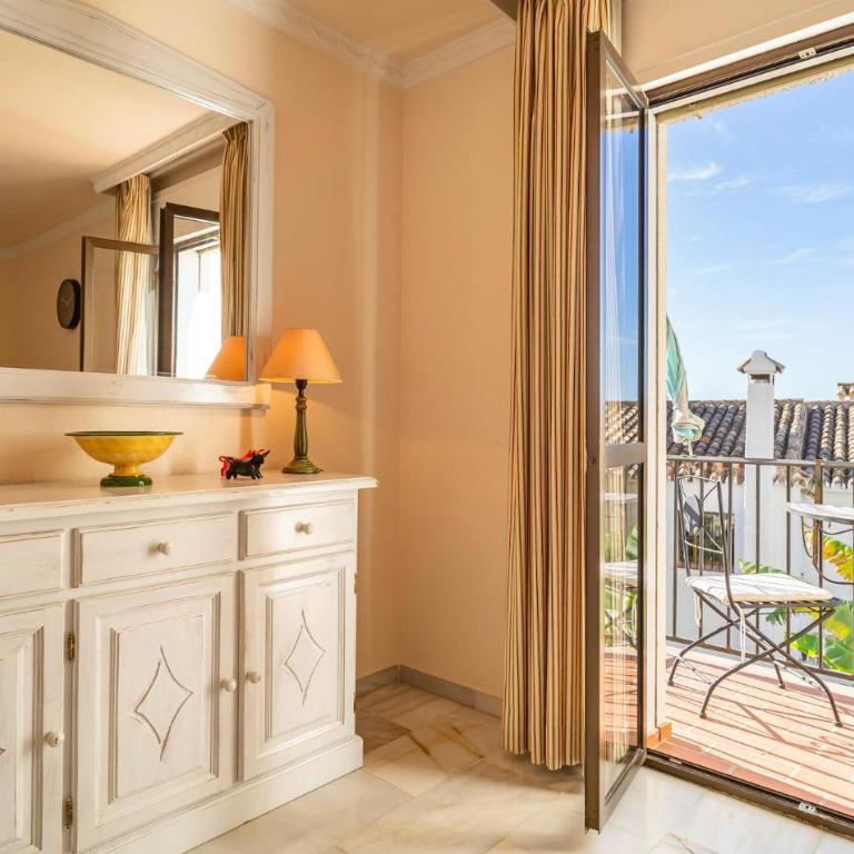 Nice Apartment In Las Lagunas De Mijas - Apartamento de 1 dormitorio - 1