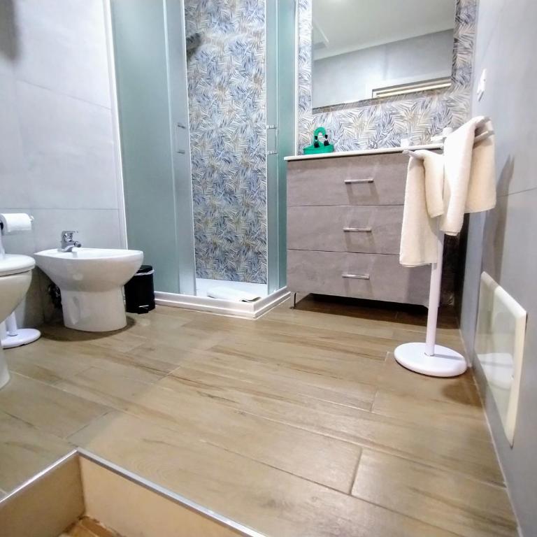 Al Quadrato D'Oro rooms - Triple Room with Balcony - 8