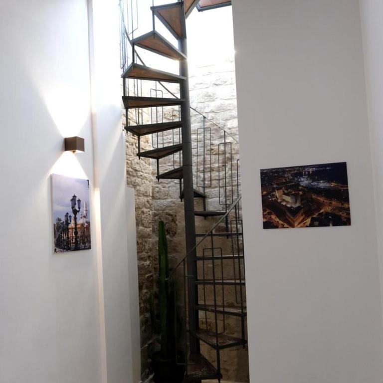 Palazzo Matilde - King Room with Balcony - 15