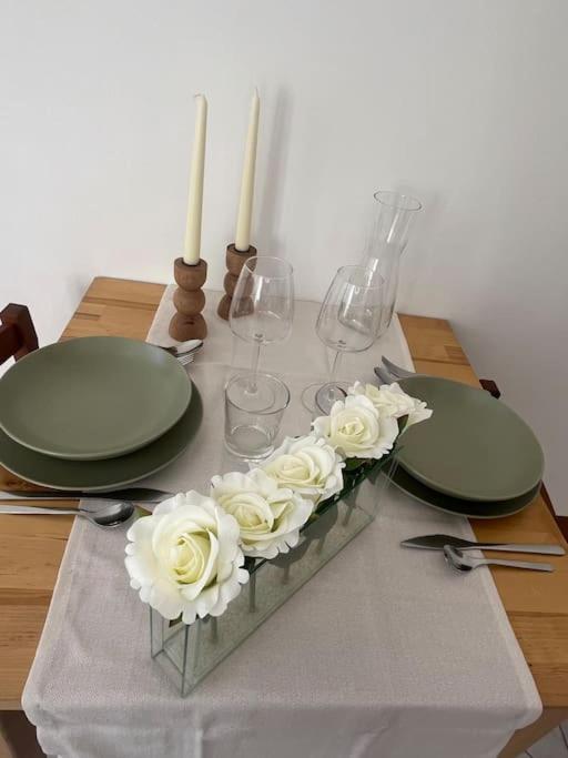 Charmant T2 tout équipé - Apartment mit 1 Schlafzimmer - 32