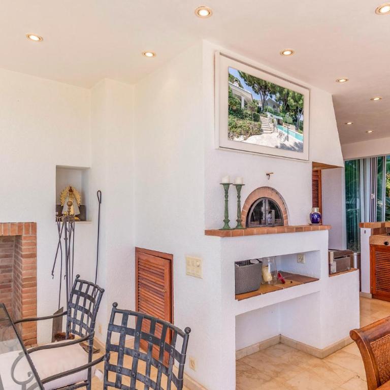 Amazing Home In Málaga - Seven-Bedroom Holiday Home - 9