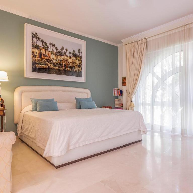Amazing Home In Málaga - Seven-Bedroom Holiday Home - 2