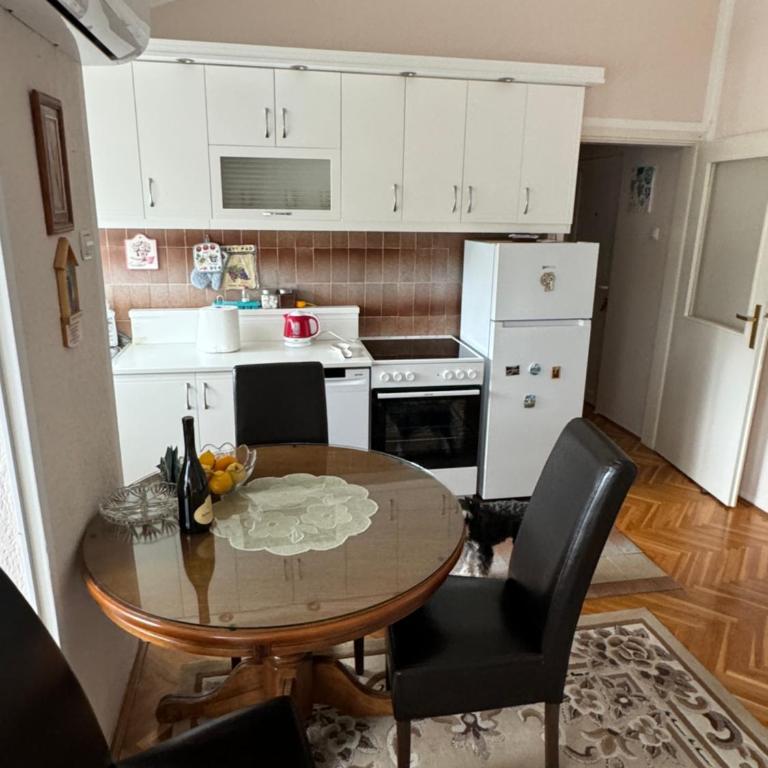 Mimis place - Apartman sa 1 Spavaćom Sobom - 14