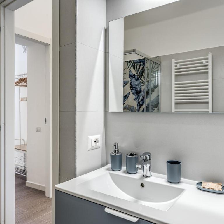 Domus Alessandro City Apartment - Appartamento con 2 Camere da Letto - 17