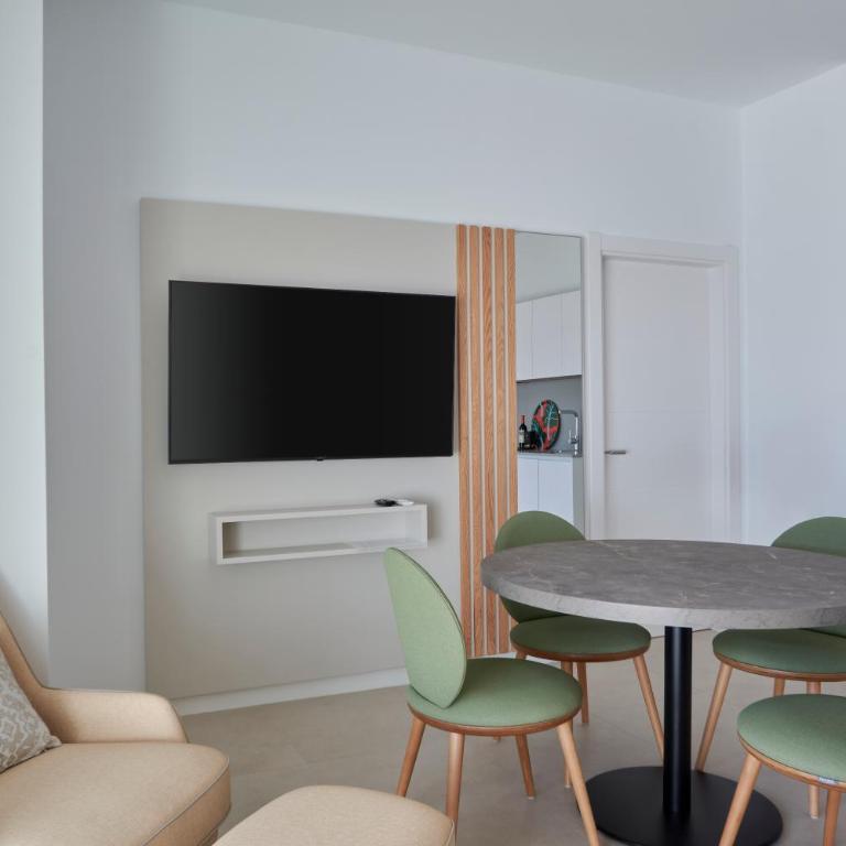 Blancazul Deluxe Casa Domingo - Two-Bedroom Apartment with Sea View - 12