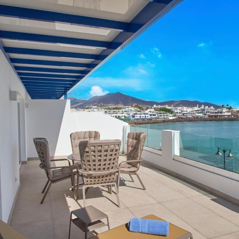Blancazul Deluxe Casa Domingo - Two-Bedroom Apartment with Sea View - 25