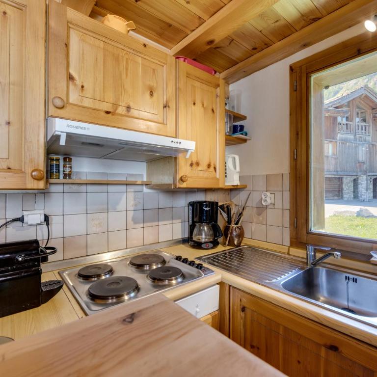 BARME DE L'OURS 2 Bel appartement dans un Chalet - Appartement 2 Chambres - 13