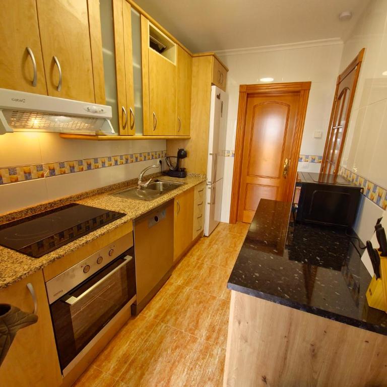 Vistas Al Puerto Los Miradores - Two-Bedroom Apartment - 14
