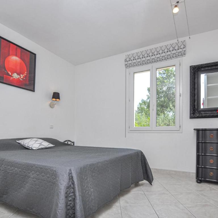 Gorgeous Home In Saint-Cézaire-Sur-Siag - Casa Vacacional de 3 dormitorios - 7
