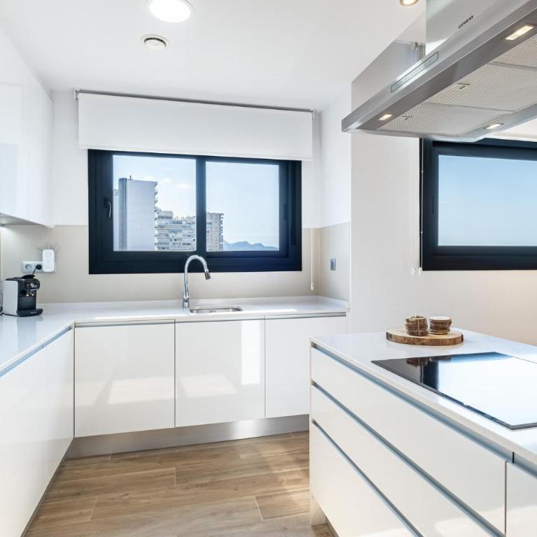 Lovely Apartment In Benidorm With Sauna - Three-Bedroom Apartment - 4