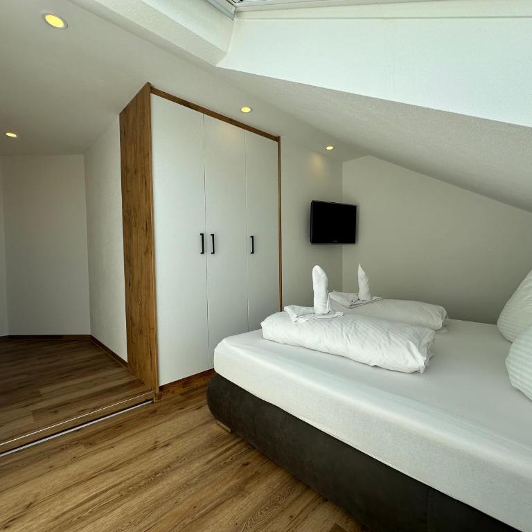 Landgasthaus zum Kreuz GbR - Apartamento con balcón - 2