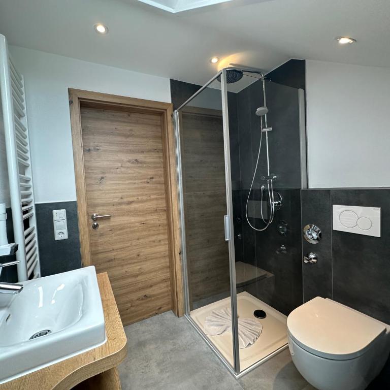 Landgasthaus zum Kreuz GbR - Apartamento con balcón - 4