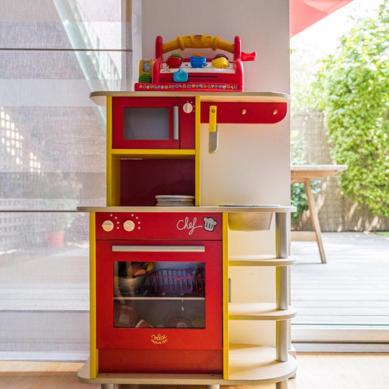 Apt T5 rénové avec bureau jardin et parking en centre ville - Apartment - 53