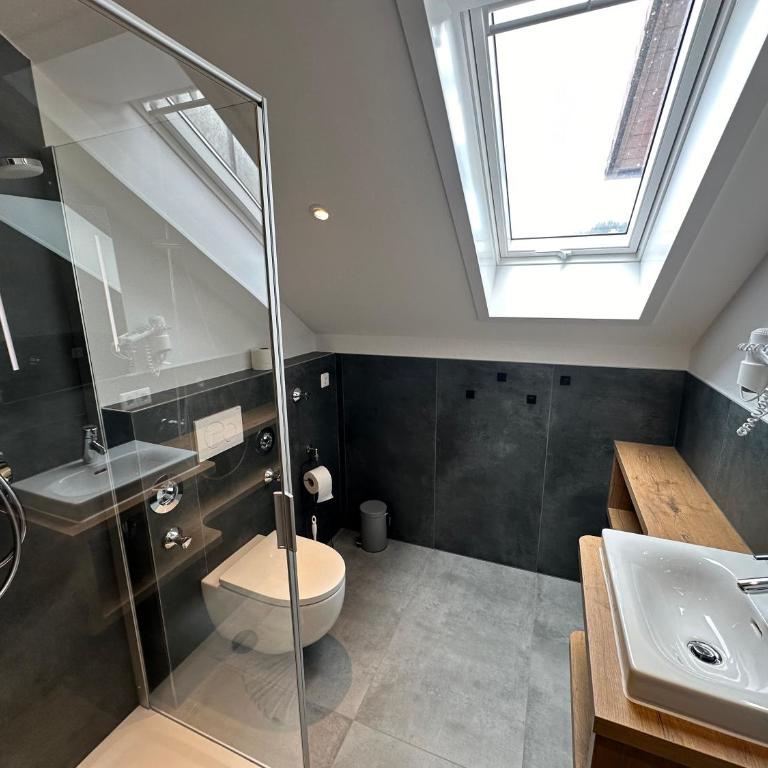Landgasthaus zum Kreuz GbR - Apartamento con balcón - 1