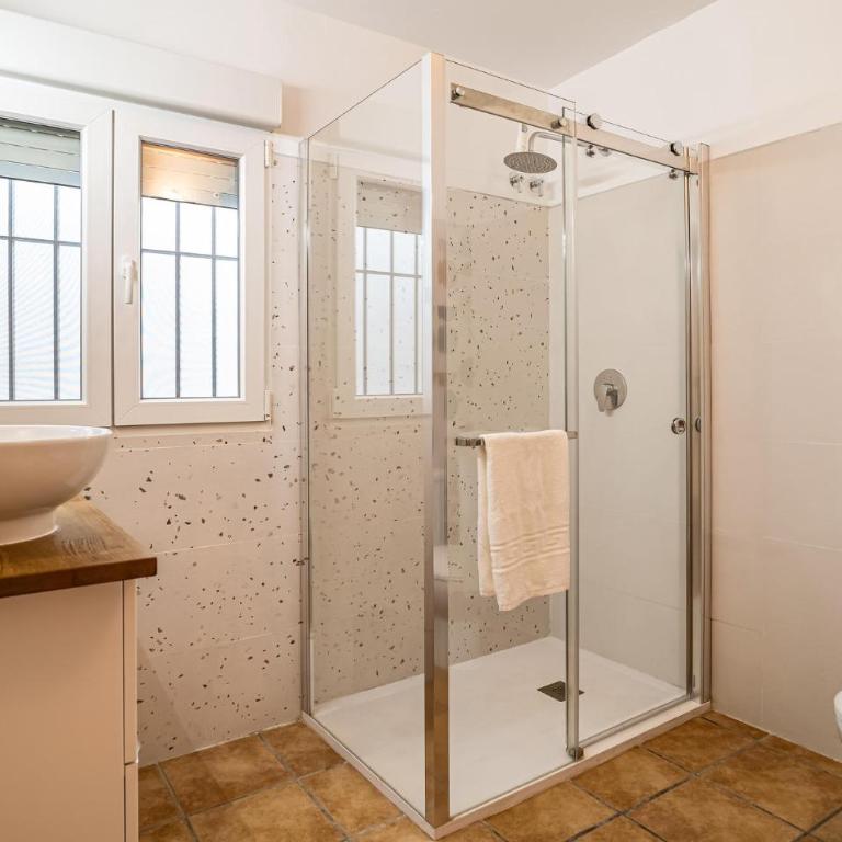 Awesome Home In Torrox With Wifi - Four-Bedroom Vacation Home - 7