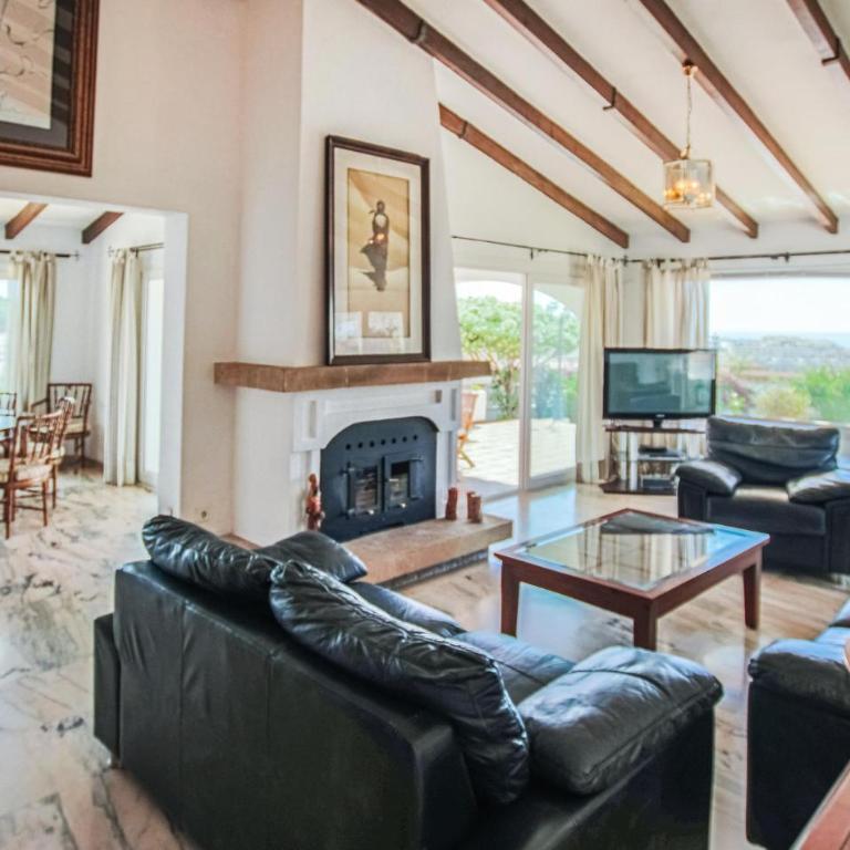 Gorgeous Home In Benalmadena With Wifi - Three-Bedroom Vacation Home - 2