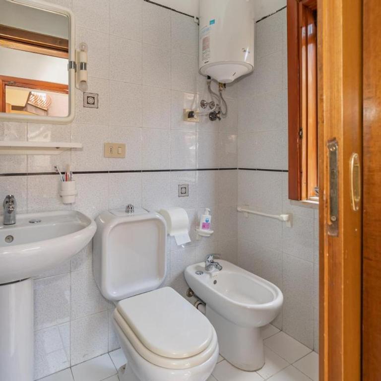 Bright and Panoramic Two-Room Apartment - Appartamento - 12