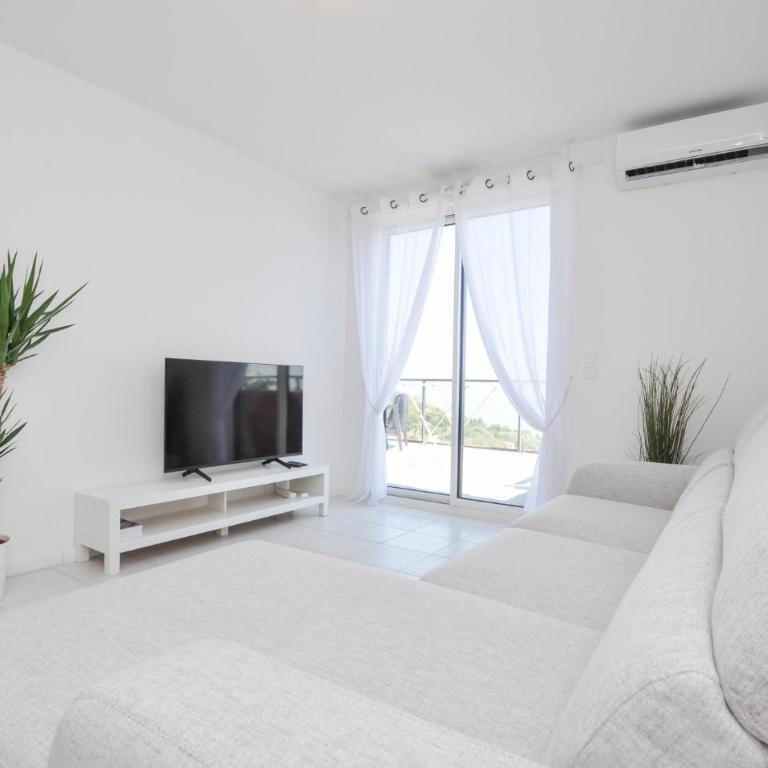 Charmant Appartement À La Turbie Avec Vue Sur La Mer - Appartement 2 Chambres - 1