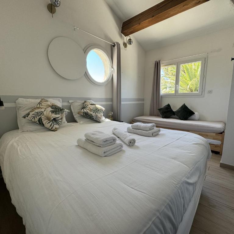 Sète, Belle villa avec piscine ! - Villa avec Piscine Privée - 13