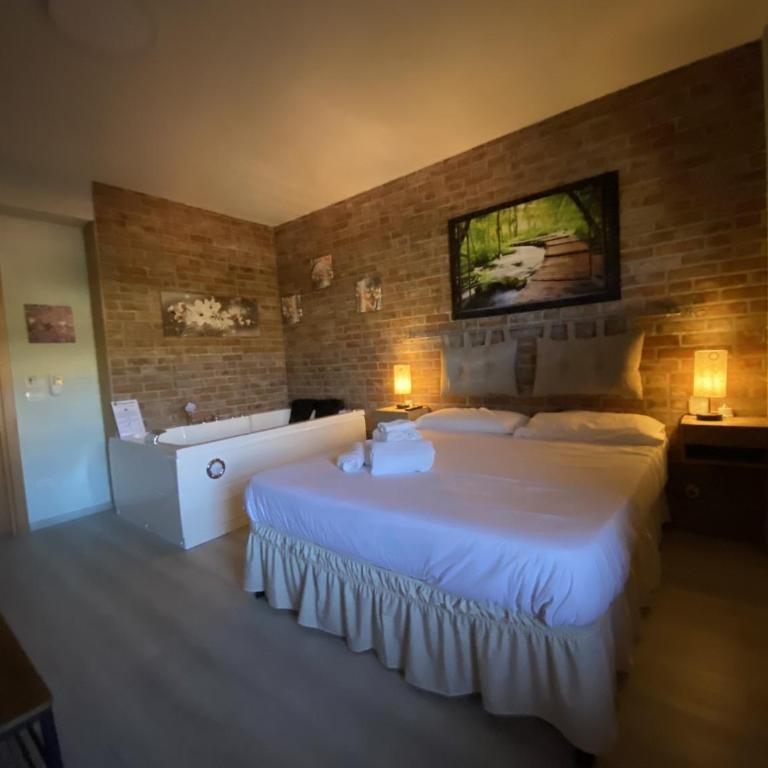 Perugia Suite - Suite con Vasca Idromassaggio - 12