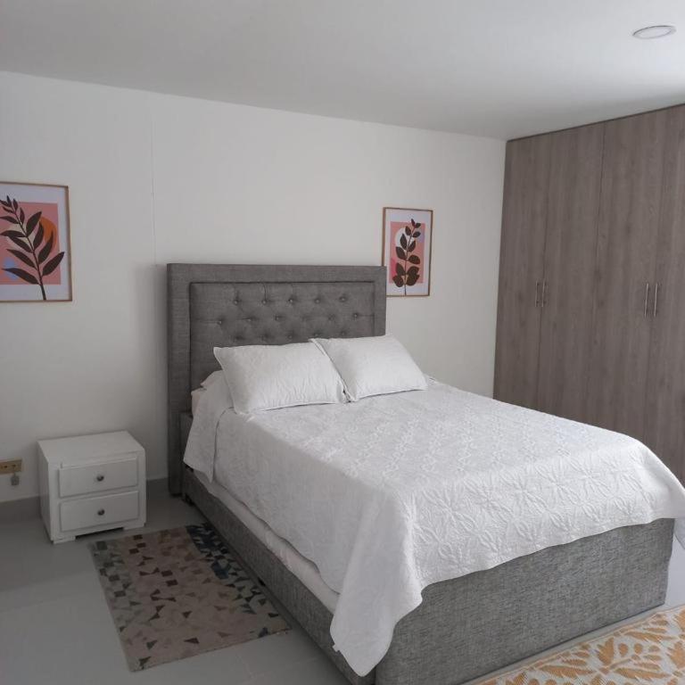 Apto vista al lago - Piso 14 - Apartamento de 1 dormitorio - 11