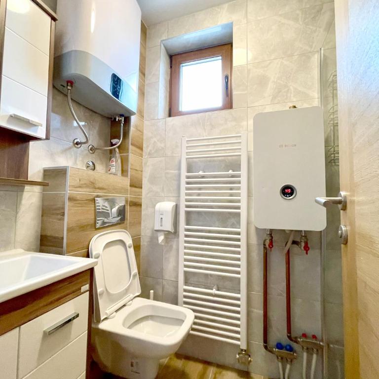 NPL Gorstak - Three-Bedroom Deluxe Apartment - 11