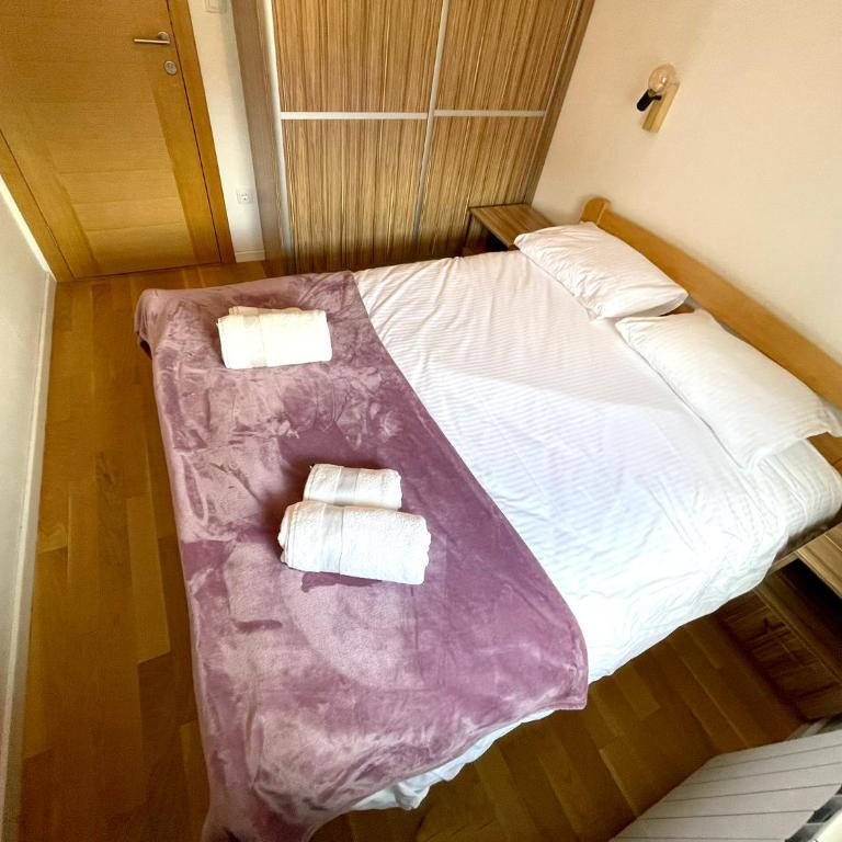 NPL Gorstak - Three-Bedroom Deluxe Apartment - 19