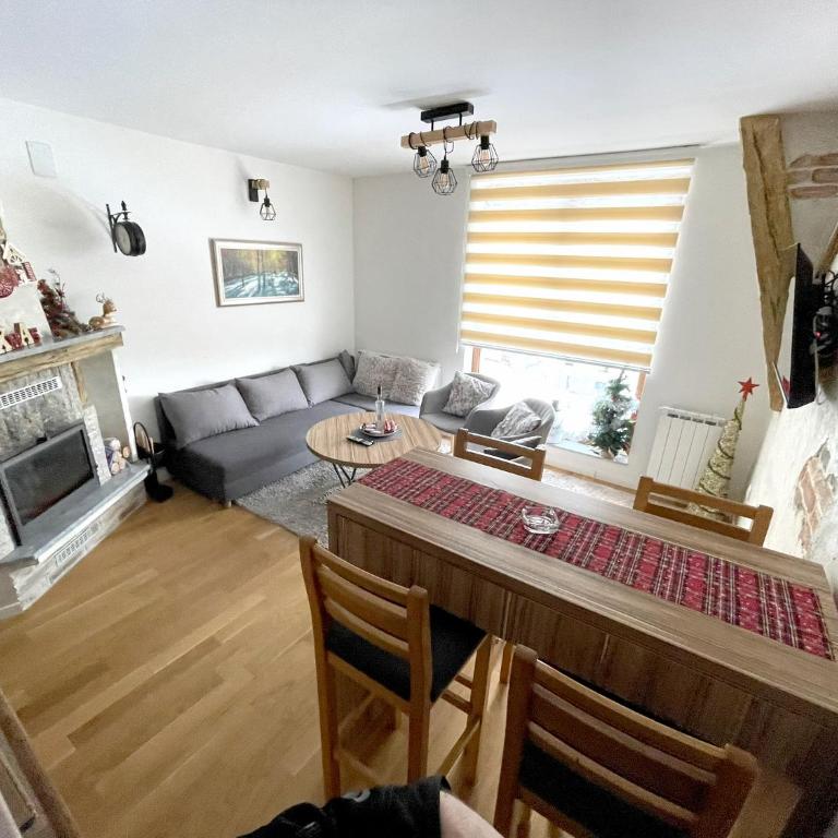 NPL Gorstak - Three-Bedroom Deluxe Apartment - 20