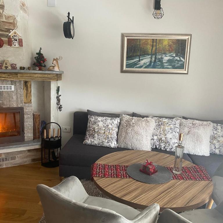 NPL Gorstak - Three-Bedroom Deluxe Apartment - 26