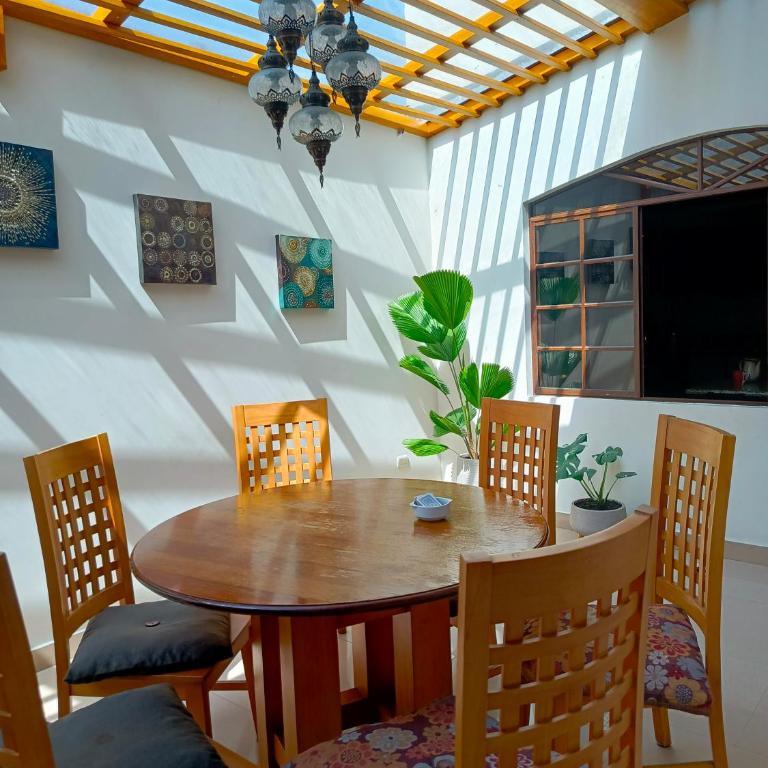 Departamento cómodo en zona central - Apartamento de 2 dormitorios - 11