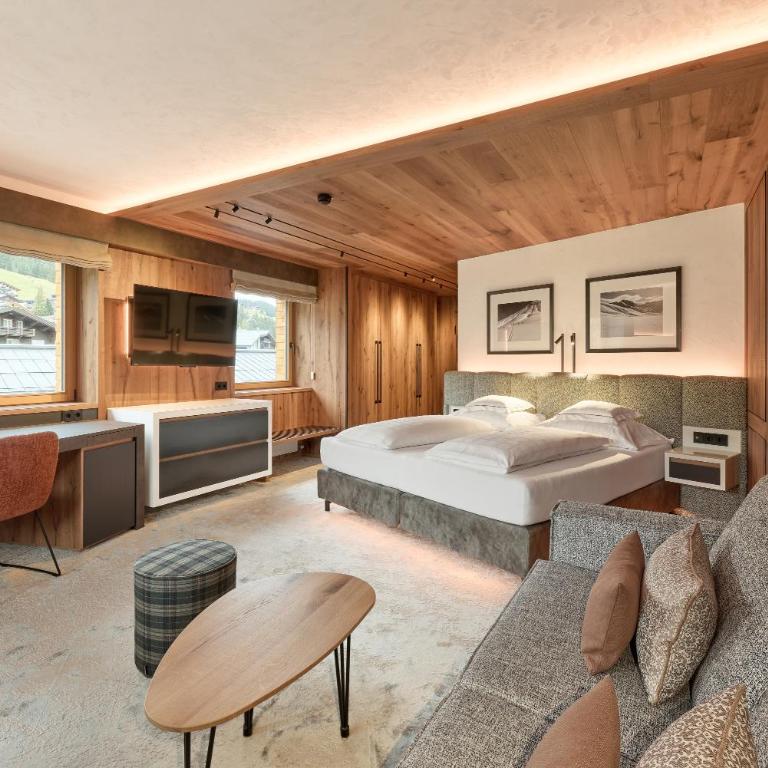 Hotel Auriga - Ecksuite - 4