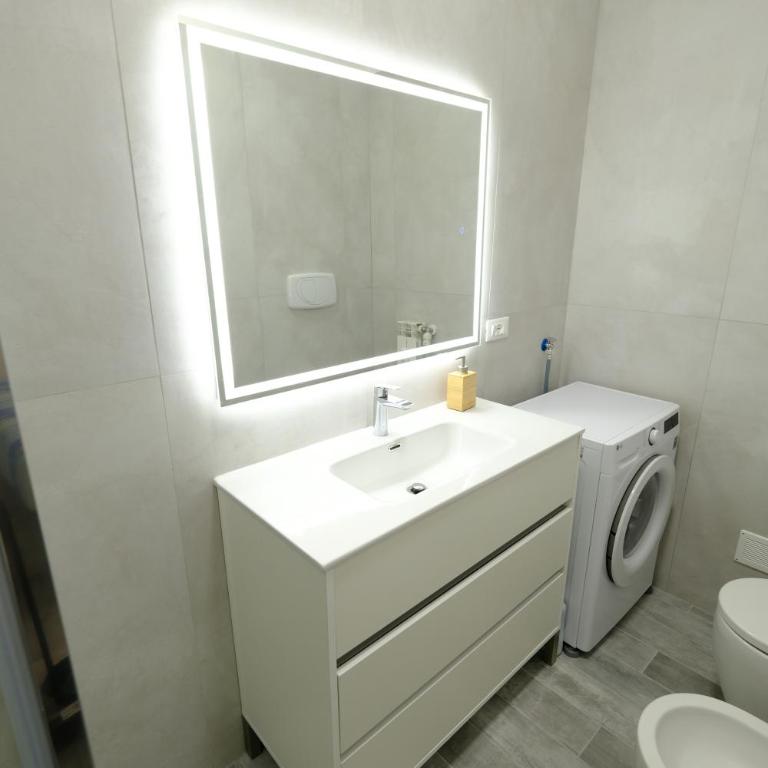 Bilocale in Grattacielo by PortofinoVacanze - Appartamento con 2 Camere da Letto - 7